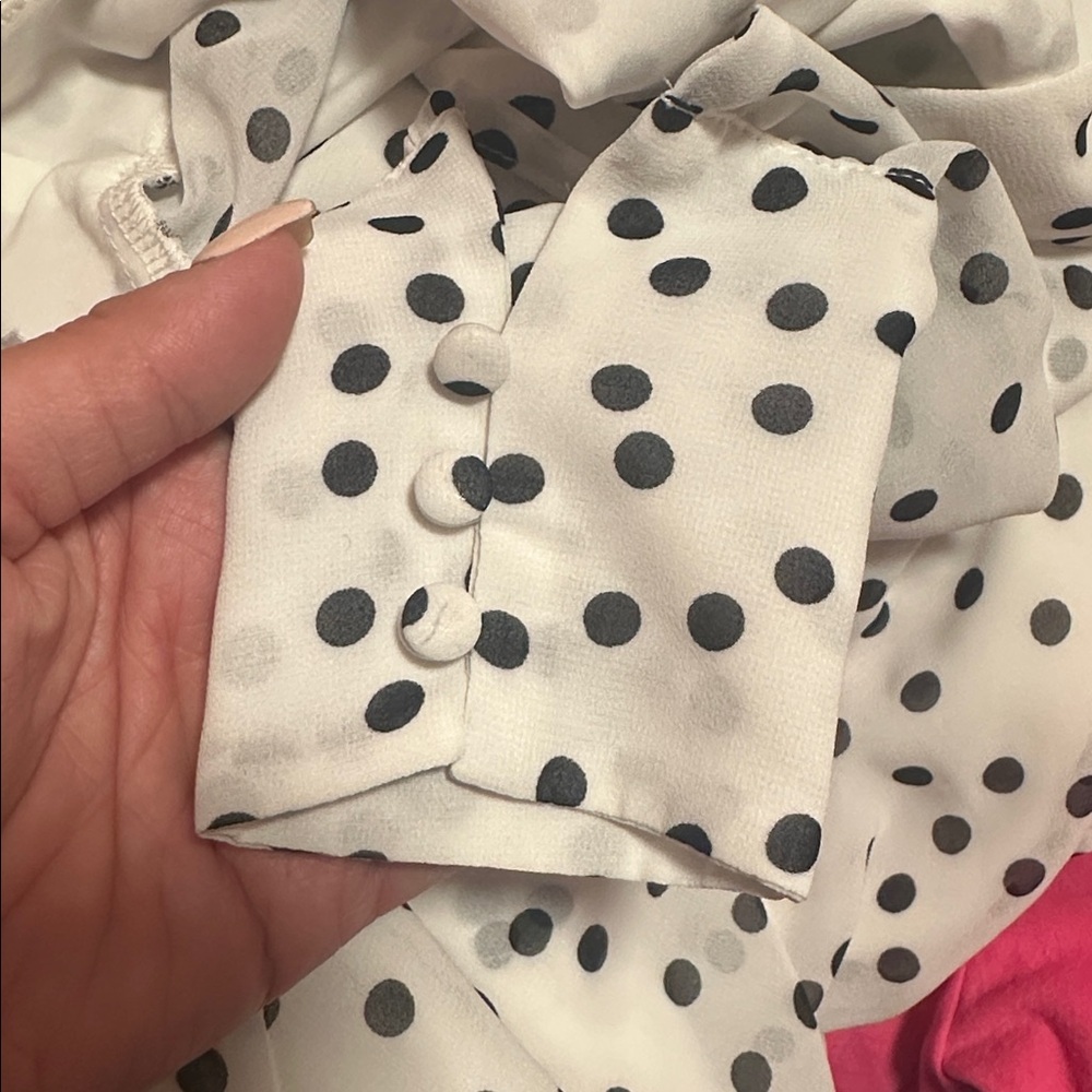 Girls Polkadot white dress 5yr old. - Picture 6 of 6